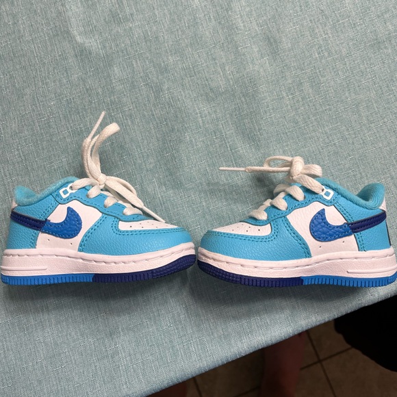 Nike Force 1 LV8 2 - Picture 4 of 5